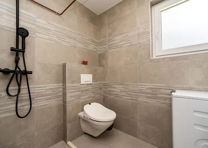 Ivanovi Dvori Villa *