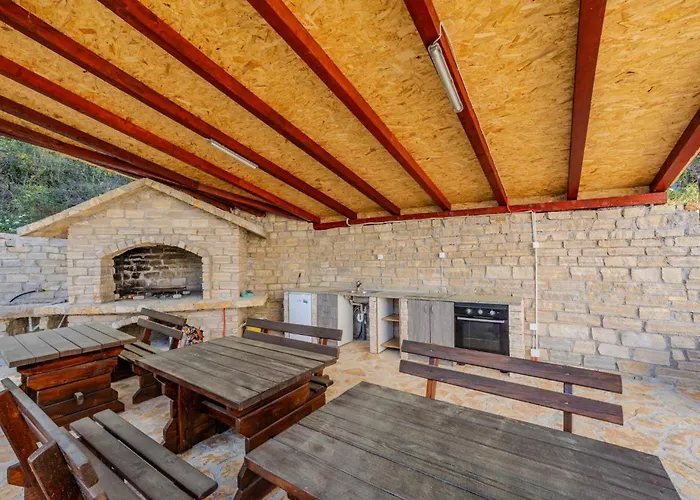 Ivanovi Dvori 빌라