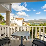 Ivanovi Dvori Villa *
