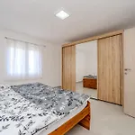 Ivanovi Dvori