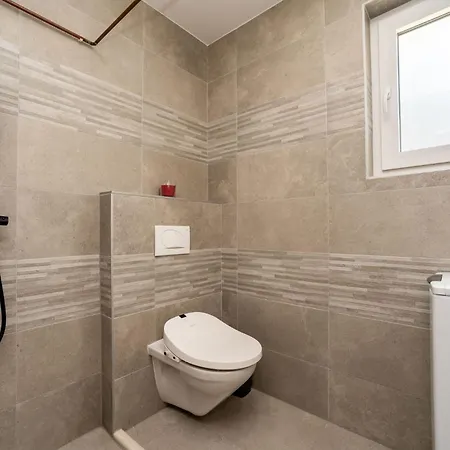 Ivanovi Dvori 别墅 *