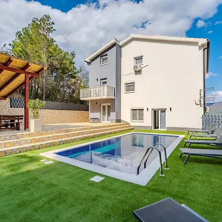 Serenity Villa
