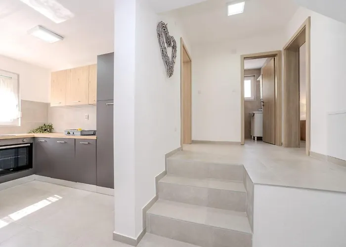 Vila Ivanovi Dvori *